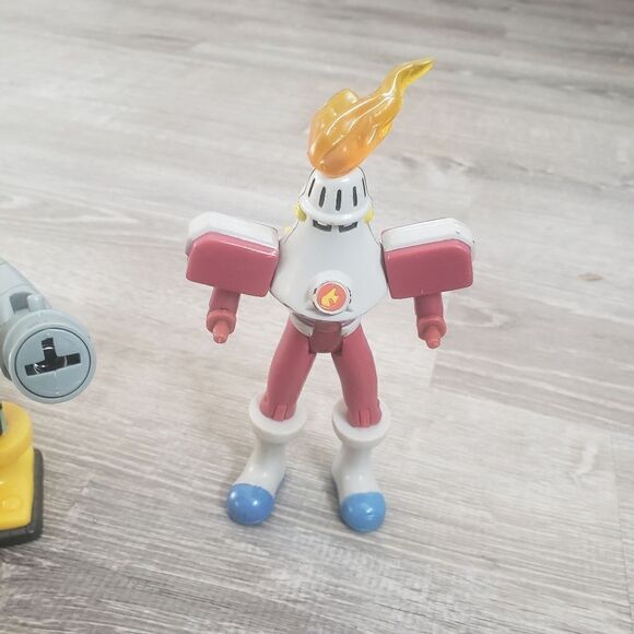 For Parts 2004 Capcom Mega Man NT Warrior GutsMan TorchMan MagnetMan Figures - Picture 2 of 14